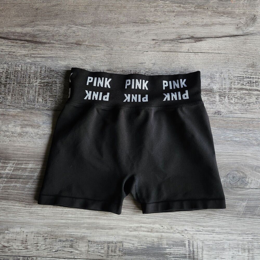 (S) VS PINK Active shorts